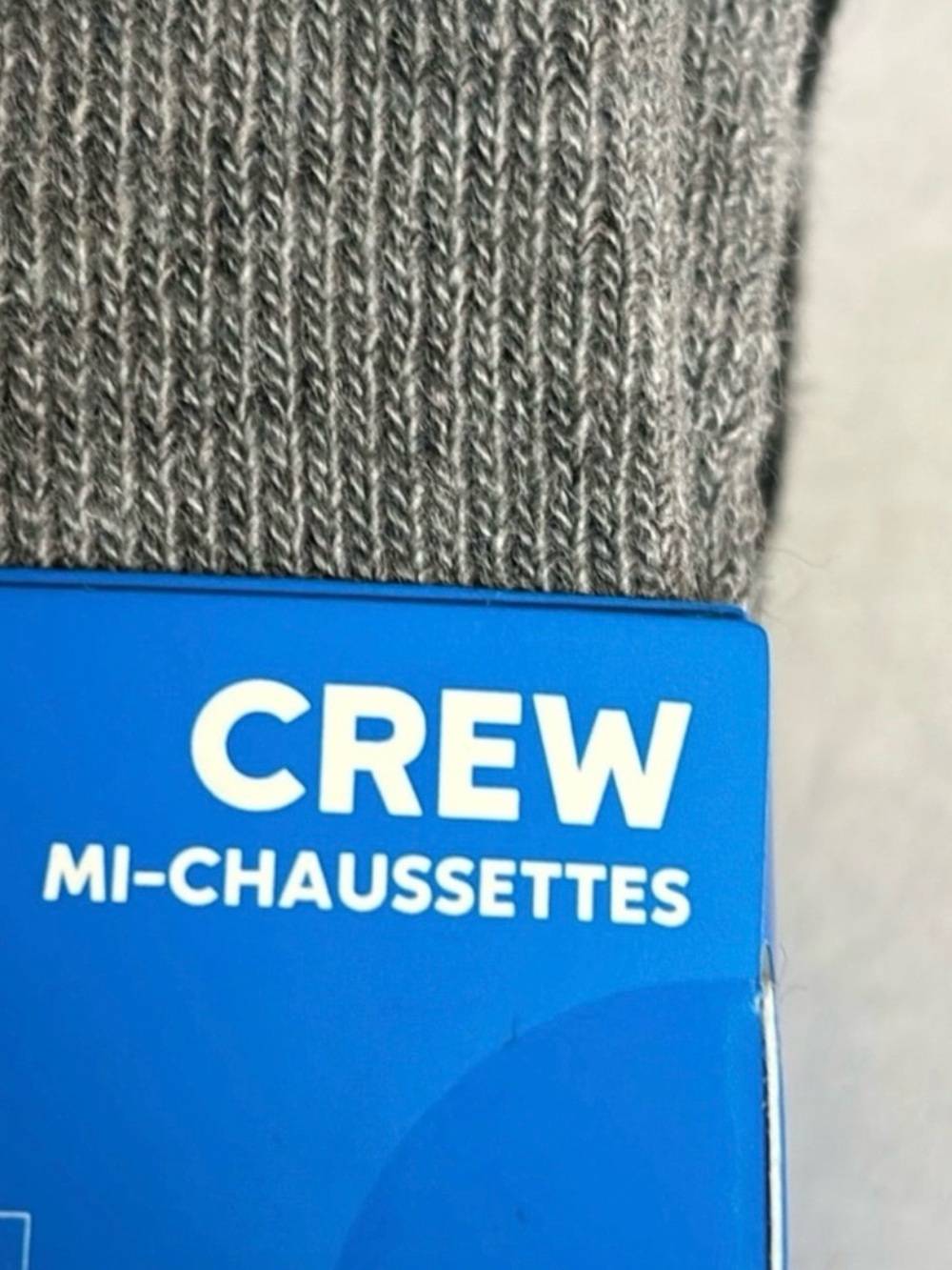 New Columbia Socks Men’s 2 Pairs Blue & Black Wool Blend Crew Socks Casual - Picture 11 of 13